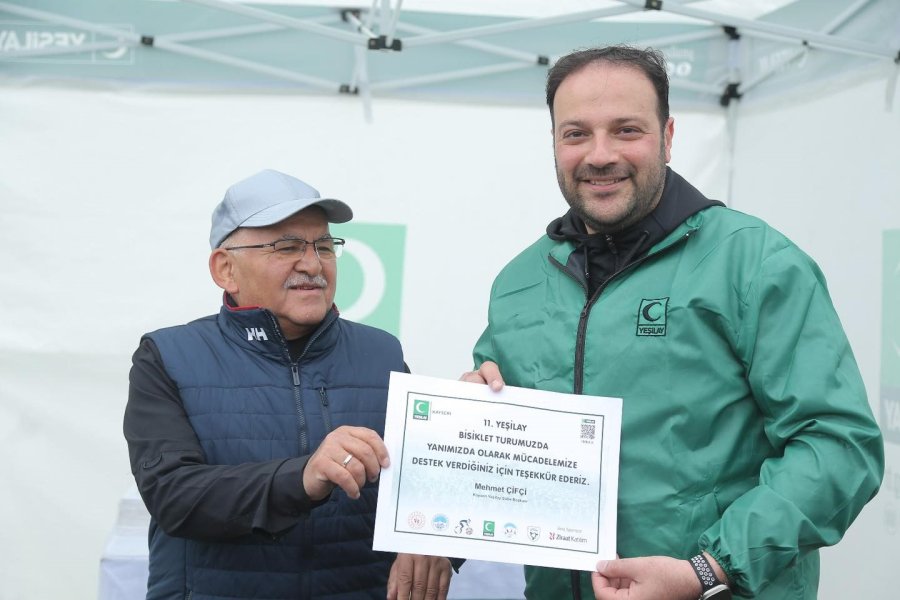 Yeşilay Bisiklet Tur’u Yoğun Katılımla Gerçekleşti