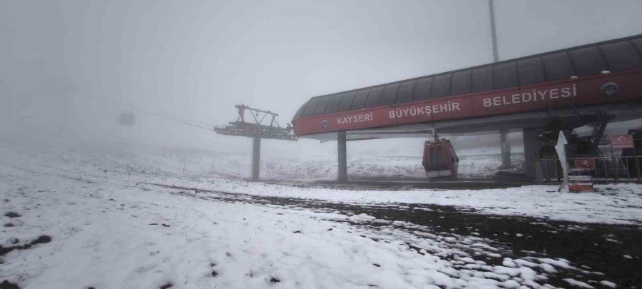 Erciyes’e Mayıs Ayında Kar Yağdı