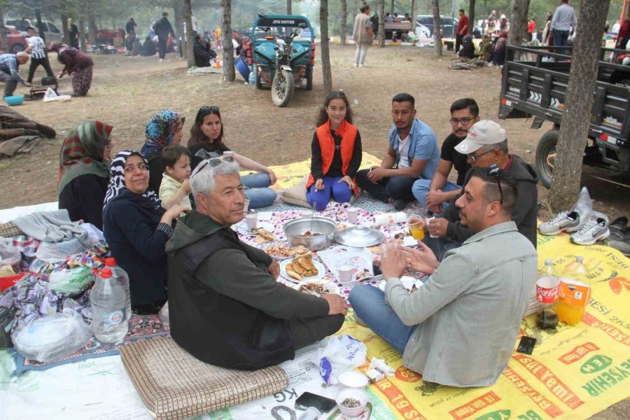 Baharın Gelişi Hıdırellez Şenliği İle Kutlandı