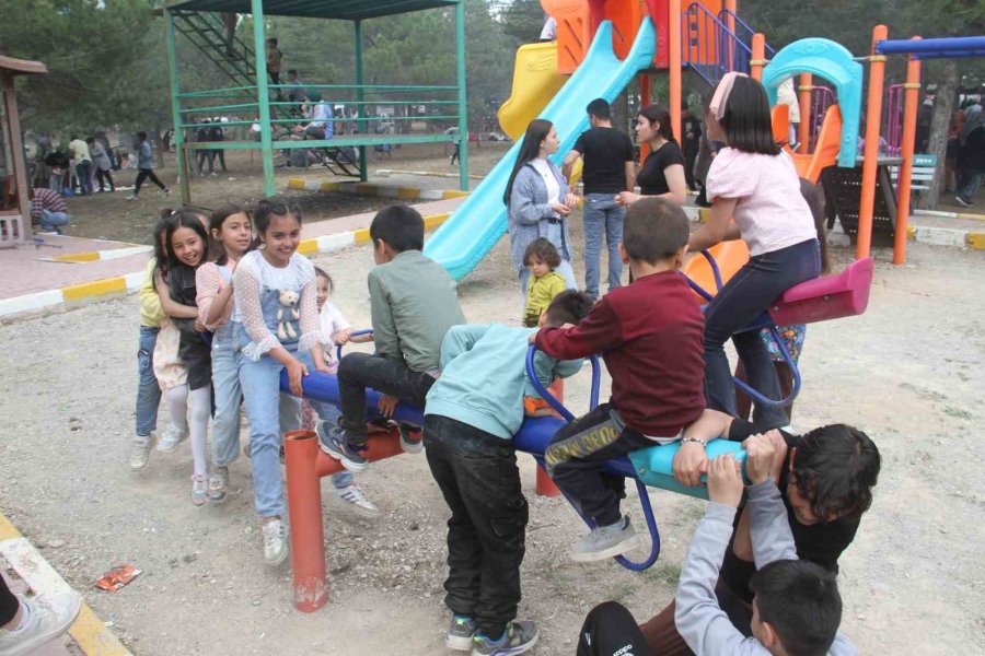 Baharın Gelişi Hıdırellez Şenliği İle Kutlandı