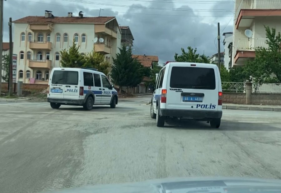 Aksaray’da Film Sahnelerini Aratmayan Şüpheli-polis Kovalamacası Kamerada
