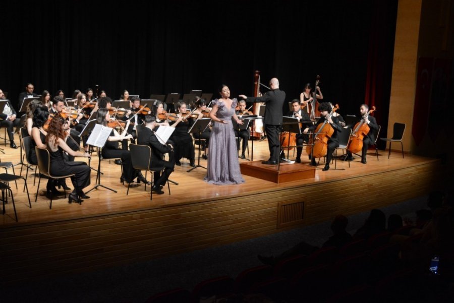 Gençlik Senfoni Orkestrası Müzikseverlerle Buluştu