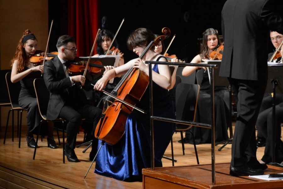 Gençlik Senfoni Orkestrası Müzikseverlerle Buluştu