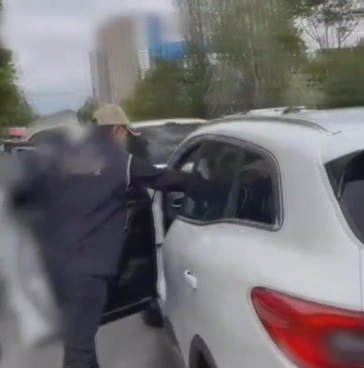 Firari Eski Emniyet Müdürü Araçla Kaçarken Yakalandı