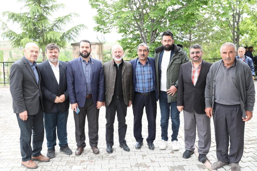 Başkan Çolakbayrakdar, Şükür Sofrasında Vatandaşlarla Buluştu