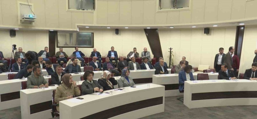 Başkan Çolakbayrakdar: “geleceğin Sporcularını Yetiştiriyoruz”