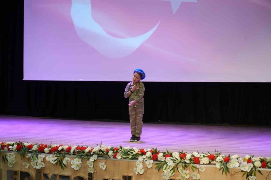 Niğde’de İşaret Dili Eğitimi Alan 28 Öğrenci Sertifika Aldı