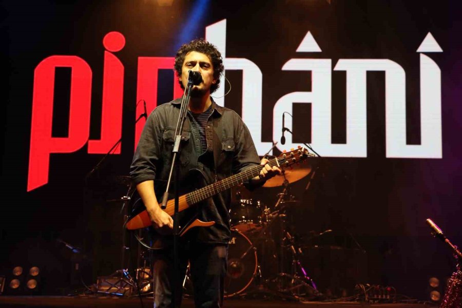 Toros Üniversitesi Bahar Şenlikleri Renkli Anlara Sahne Oldu