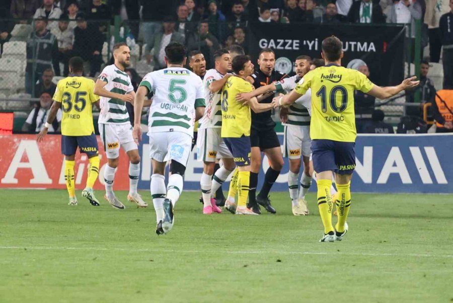 Trendyol Süper Lig: Konyaspor: 0 - Fenerbahçe: 0 (ilk Yarı)
