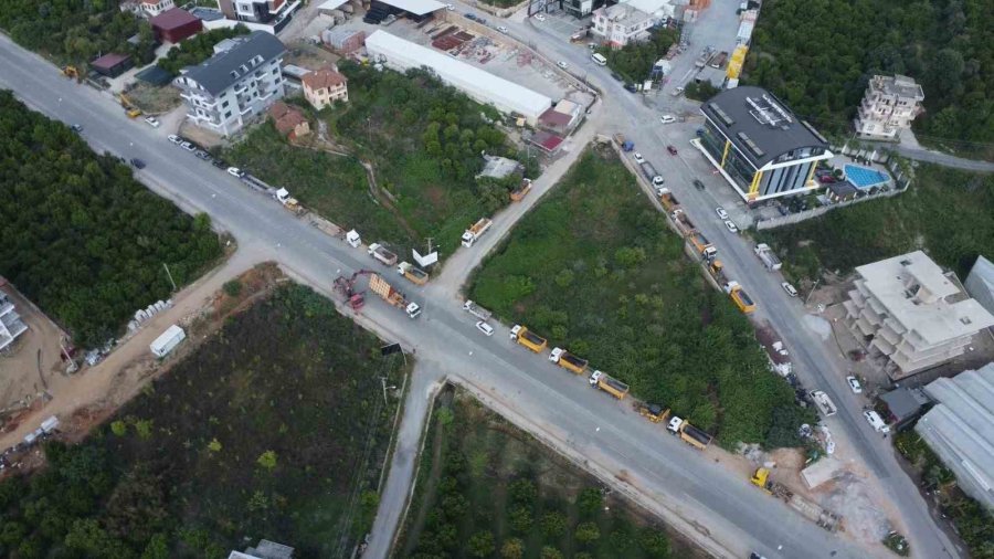 Alanya Belediyesinde İhtiyaç Fazlası İş Makinesi Ve Binek Araçlar İade Edildi
