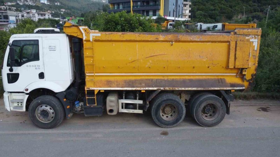 Alanya Belediyesinde İhtiyaç Fazlası İş Makinesi Ve Binek Araçlar İade Edildi