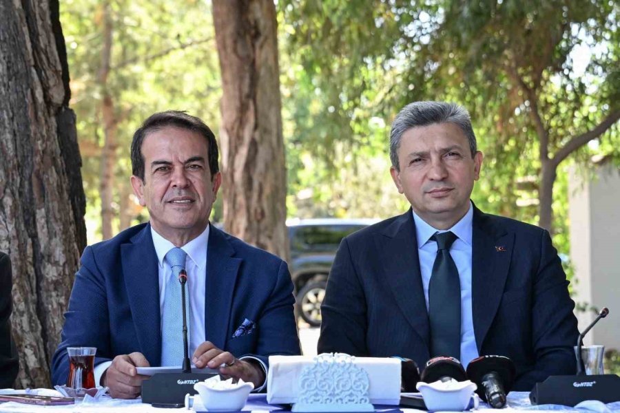 Antalya Valisi’nden ’zeytinpark’ Çağrısı: "yeşil Alan Olarak Mühürleyip Son Kaleyi Kurtaralım"