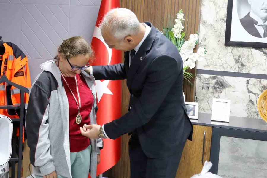 Atık Pilleri Topladılar Ödülleri Kaptılar