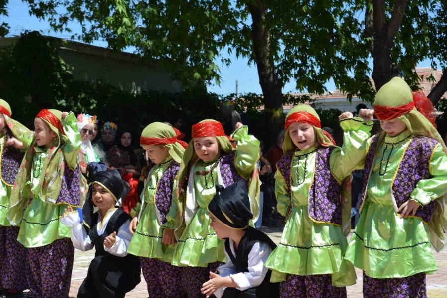 Kulu’da Anaokulu Öğrencilerinden Anneler Günü Etkinliği