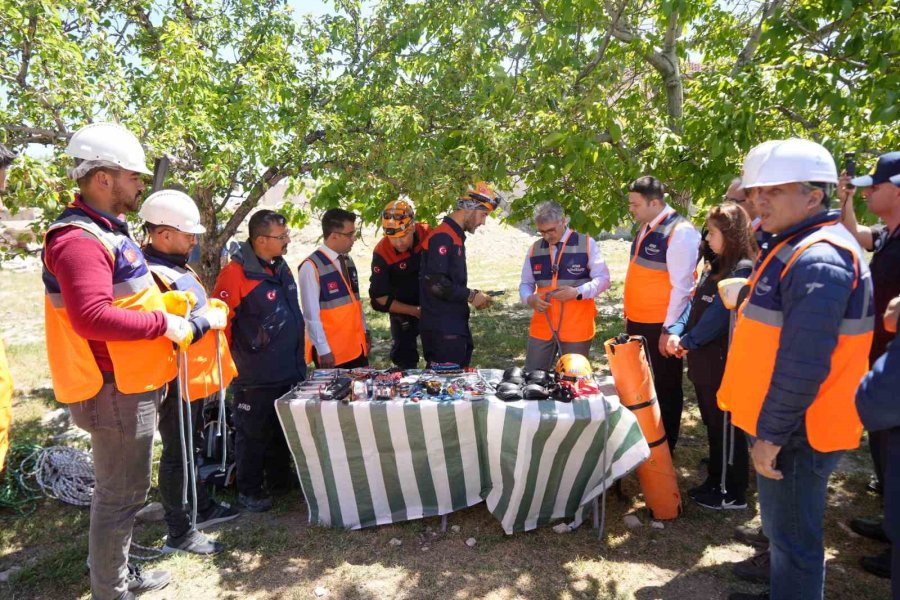 Niğde’de Denetimli Serbestlik Yükümlülerine Afad Eğitimi Verildi
