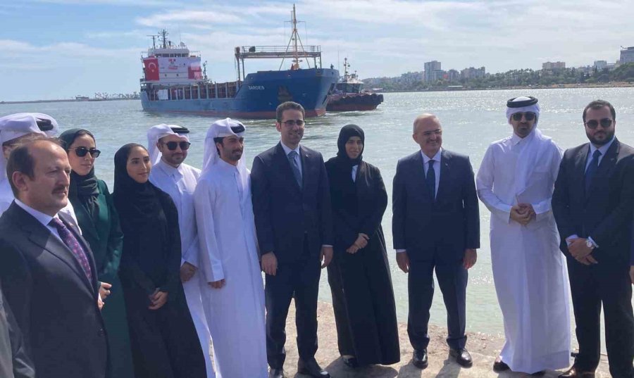 ’türkiye-katar Gazze İyilik Gemisi’ Mersin’den Uğurlandı