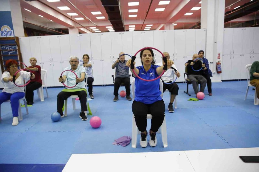 Parkinson Hastaları, Egzersizlerini Asfim’de Yapıyor