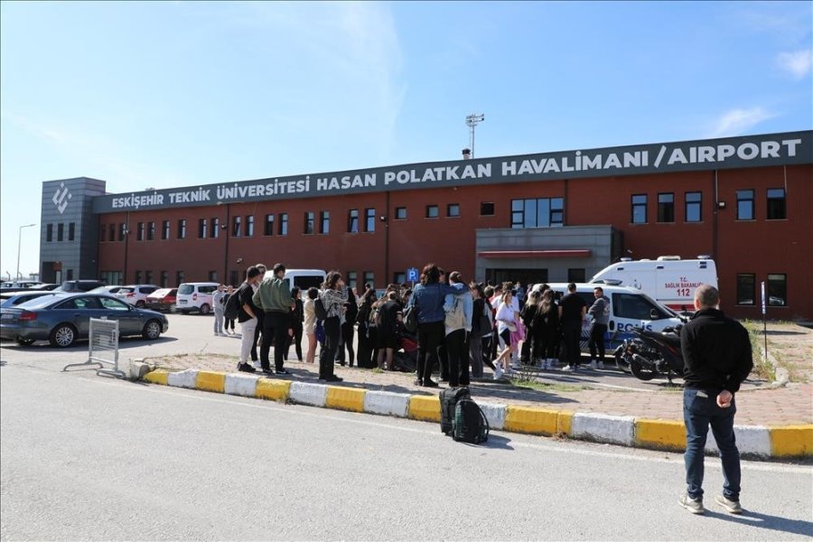 Estü Ulaştırma Meslek Yüksekokulu Öğrencileri İçin Yangın Söndürme Sertifika Eğitimi Düzenlendi