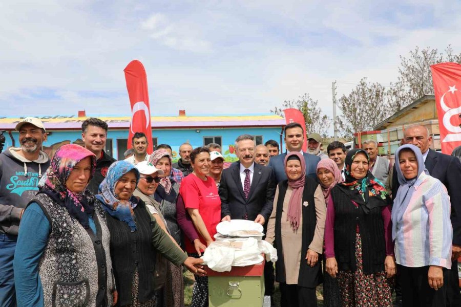 Han İlçesi’nde Arıcılığın Geliştirilmesine Yönelik Yatırımlar Devam Ediyor