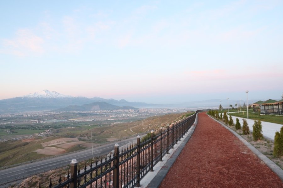 Erciyes Gündoğumu Büyüledi