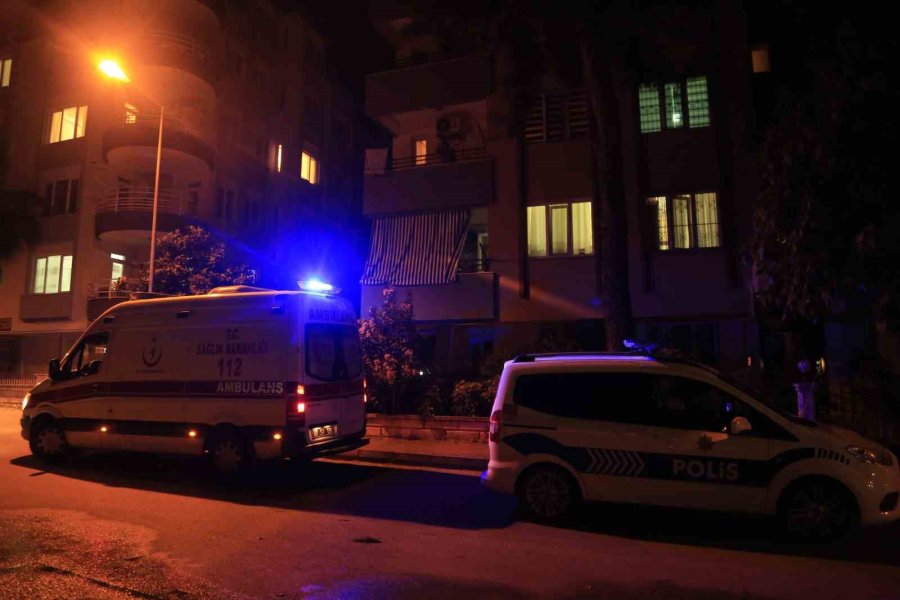 Genç Kadın Benzin Dökerek Evi Yakmak İstedi, Polise Söyledikleri Şoke Etti