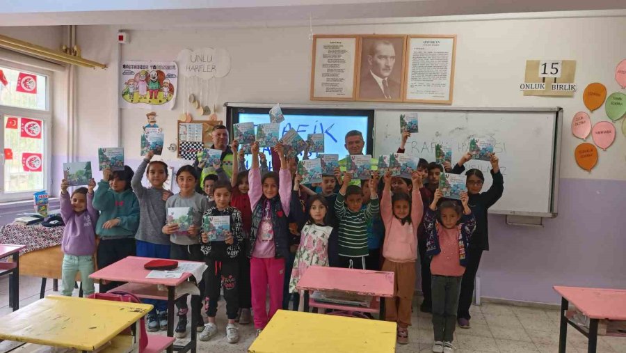 Develi’de Jandarma Ekipleri Öğrenci Ve Öğretmenlere Trafik Eğitimi Verdi