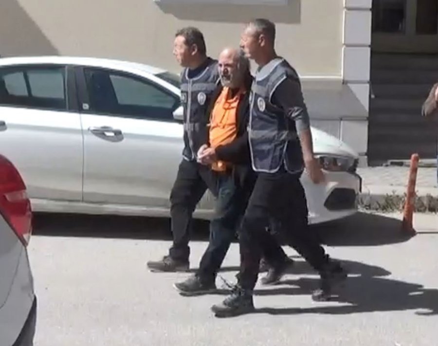 Oğlunun Avukatlık Bürosunda Saklanan Fetö/pdy Üyesi Yakalandı