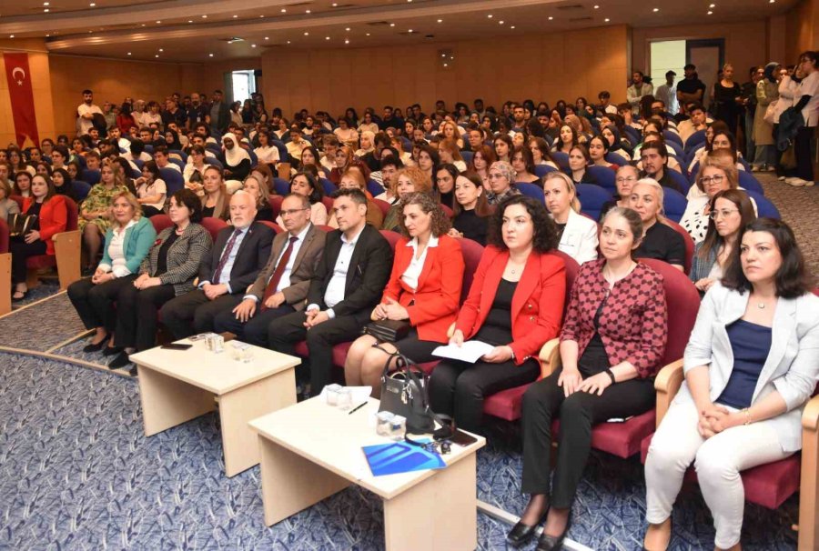 Esogü’de Hemşirelik Haftası Etkinliği Düzenlendi