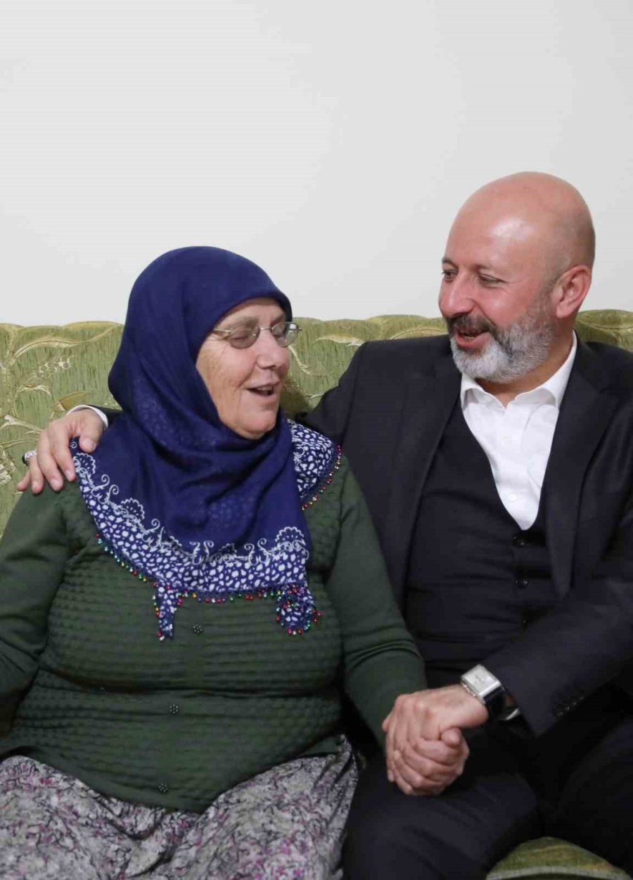 Başkan Çolakbayrakdar, “annelerimiz, Baş Tacımızdır”