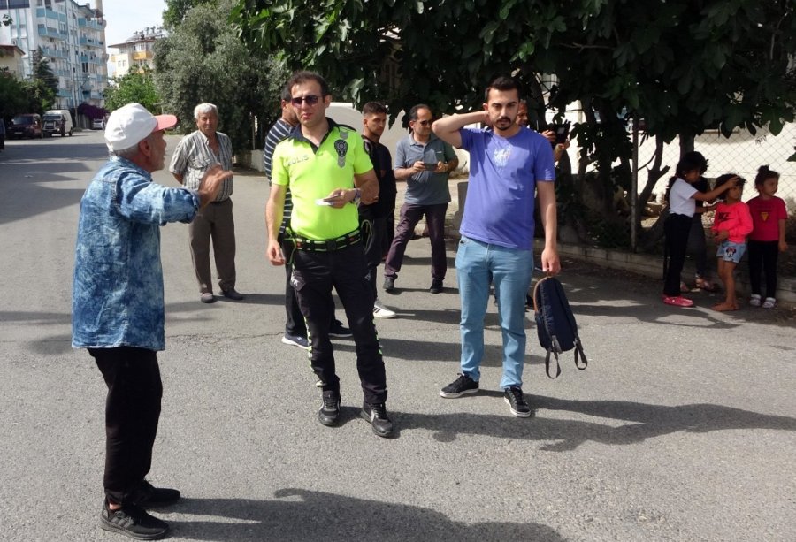 Resmi Araç İle Otomobil Çarpıştı: 1 Yaralı