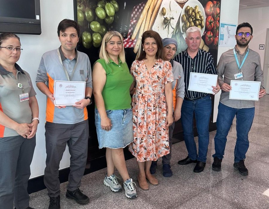 Mersin Şehir Hastanesi Yöneticileri, Engelli Personelle Bir Araya Geldi