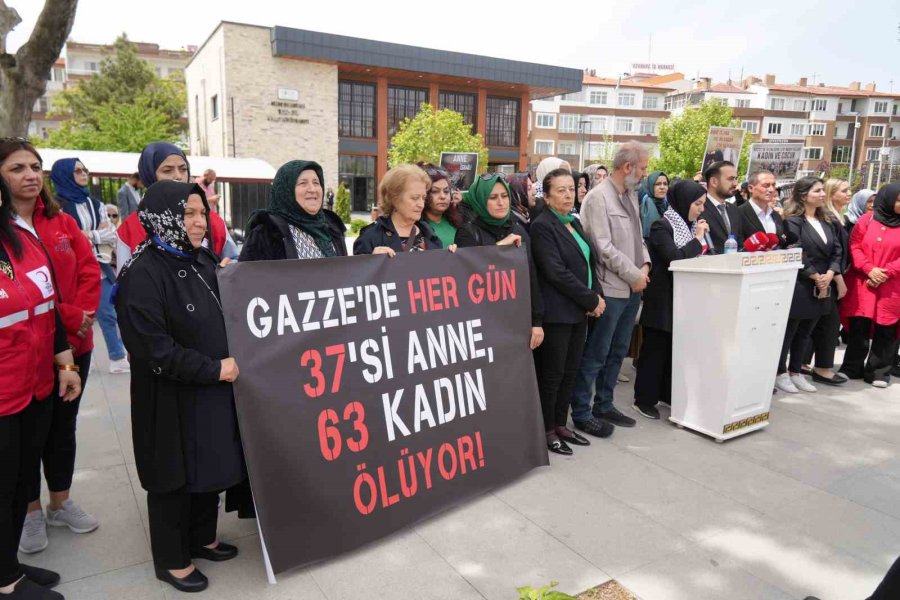 Niğde’de Ak Partili Kadınlar Gazze Anneleri İçin Bir Araya Geldi