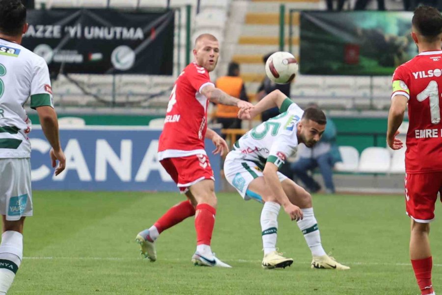Trendyol Süper Lig: Konyaspor: 3 - Samsunspor: 0 (ilk Yarı)