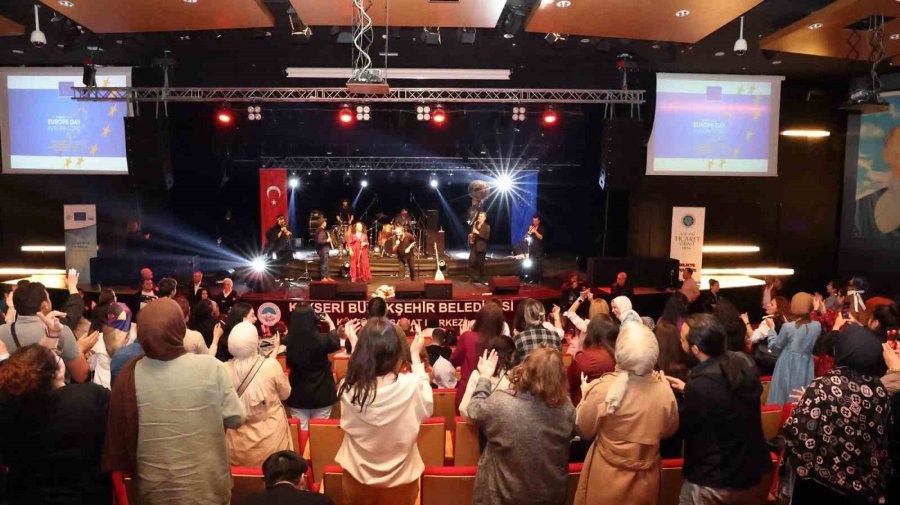 Kayseri’de Avrupa Günleri Konseri’ne Yoğun İlgi