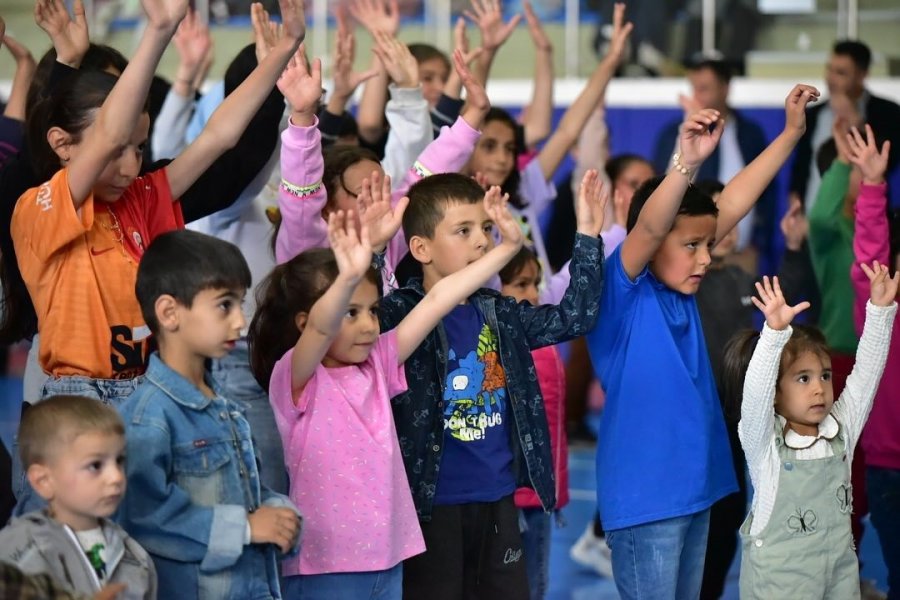 Büyükşehir Spor Aş’den Pınarbaşı’nda Çocuk Şenliği