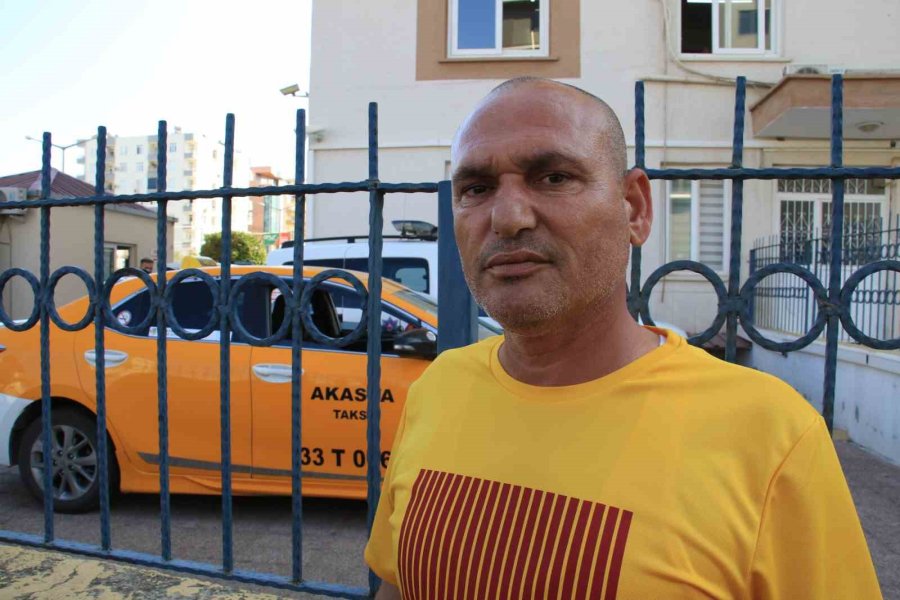 Mersin’de Taksiciyi Alıkoyan Biri Kadın 2 Kişi Yakalandı