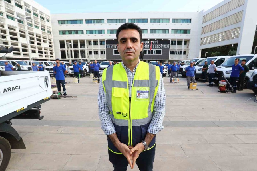 Antalya Büyükşehir Belediyesi’nden Vektörle Mücadele Ordusu