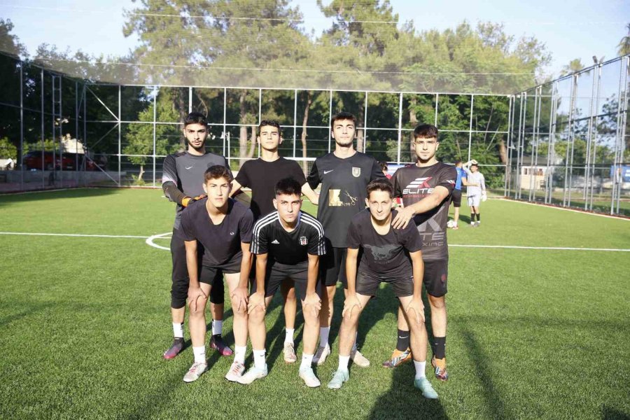 Antalya’da 19 Mayıs Futbol Turnuvası