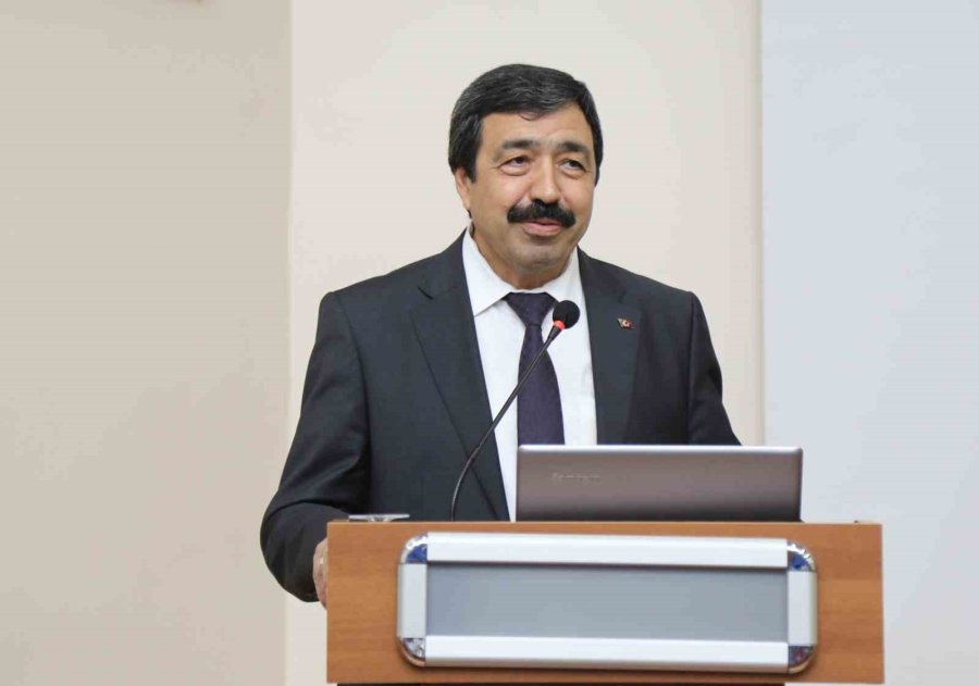 Erü’de ‘uluslararası Medeniyet Krizinde Aile Ve Gençlik’ Konferansı