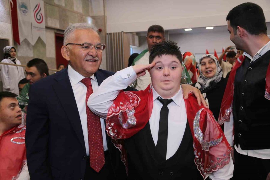 Özel Gençlere Özel Asker Kınası