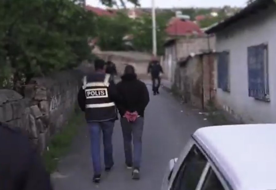 Kayseri’de Aranan Şahıslara Operasyon: 14 Gözaltı