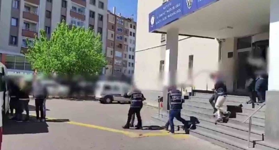 Kayseri’de Aranan Şahıslara Operasyon: 14 Gözaltı
