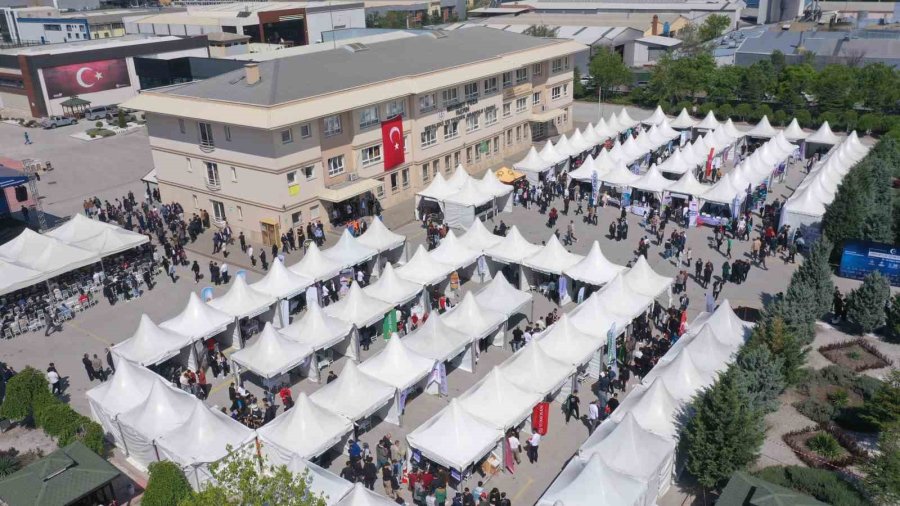 Türkiye’nin İlk Mesleki Eğitim Odaklı İstihdam Fuarı Açıldı