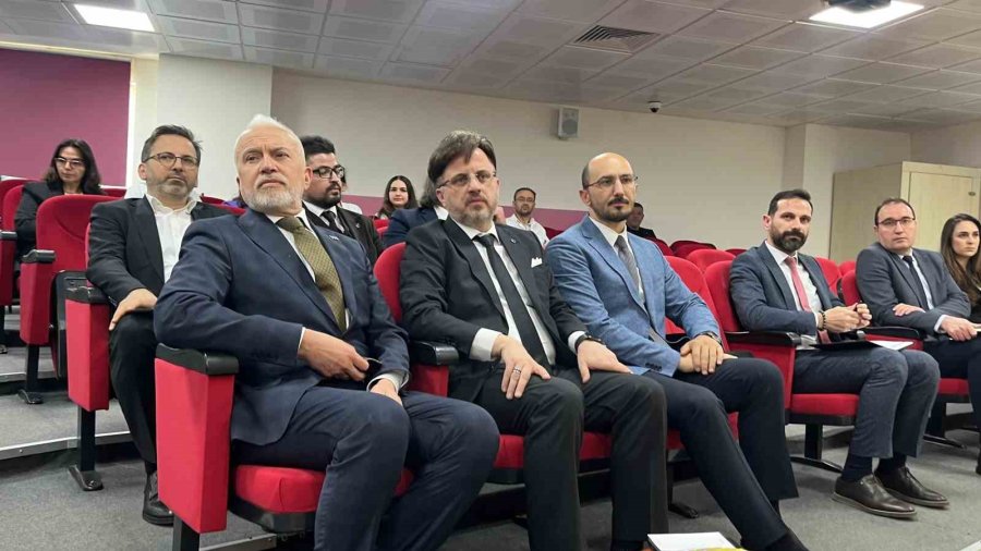 Bakan Yardımcısı Yılmaz, Eskişehir’de Uygulanan Yapay Zeka İle Radyolojik Görüntü Analizi Projesi’ni İnceledi