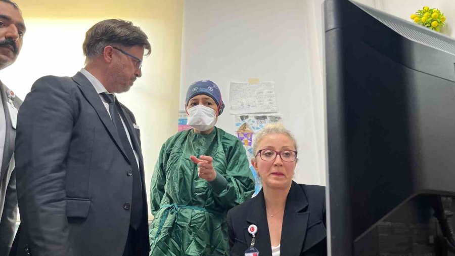 Bakan Yardımcısı Yılmaz, Eskişehir’de Uygulanan Yapay Zeka İle Radyolojik Görüntü Analizi Projesi’ni İnceledi