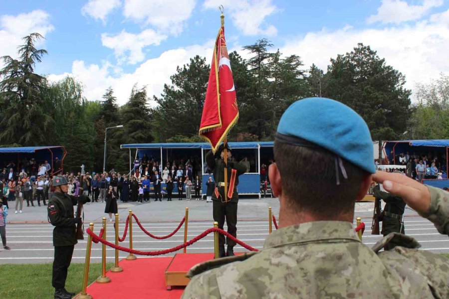 Vatan Aşkı Engel Tanımadı