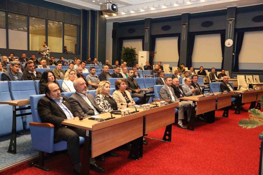 Büyükşehir’den 5 Belediyenin Personeline Stratejik Planlama Eğitimi