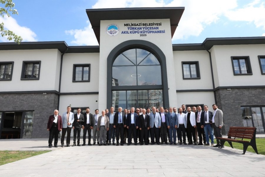 Başkan Palancıoğlu, Referans Projelerini Meclis Üyelerine Anlattı