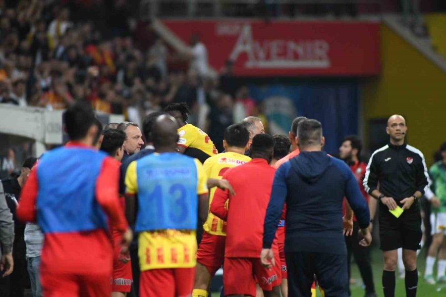 Trendyol Süper Lig: Kayserispor: 2 - Konyaspor: 2 (maç Sonucu)
