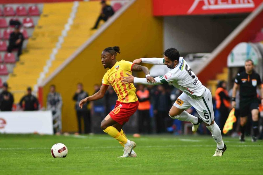 Trendyol Süper Lig: Kayserispor: 0 - Konyaspor: 0 (maç Devam Ediyor)